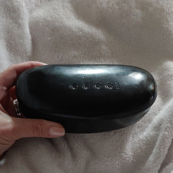 Gucci Sleek Black Eyewear Case - Picture 1 of 3